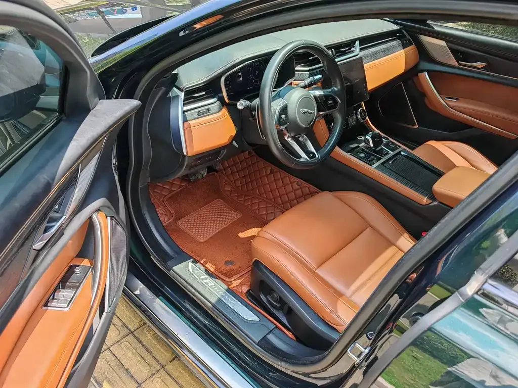 Jaguar XFL 2022 из CN, фото 8