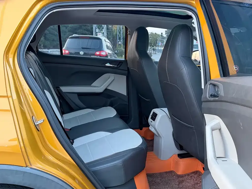 Volkswagen T-Cross 2021 из CN, фото 2