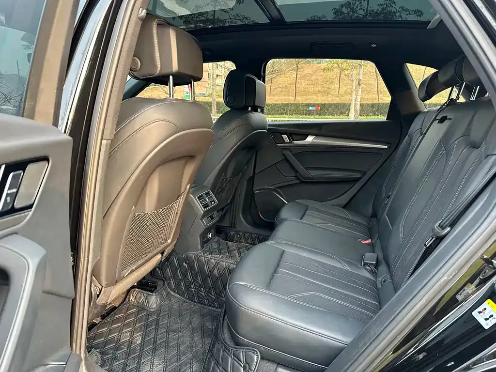 Audi Q5L 2025 из CN, фото 8