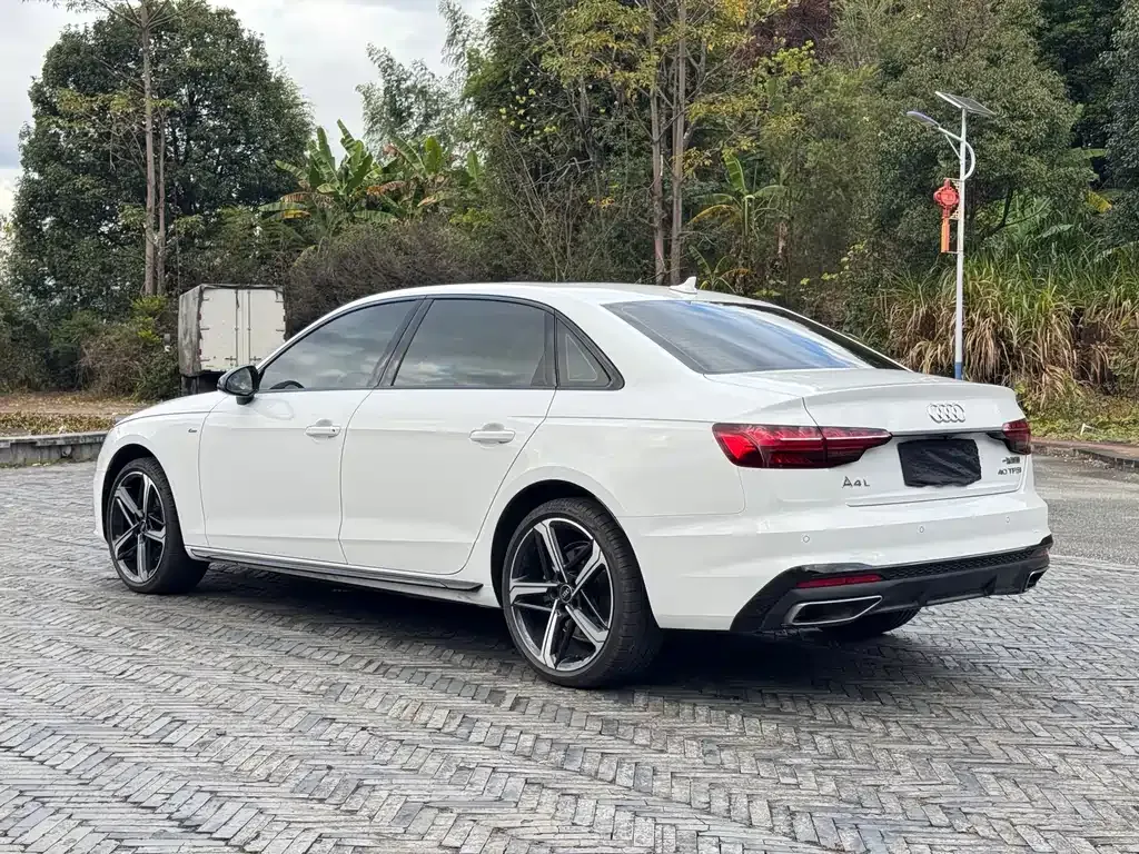 Audi A4L 2025 из CN, фото 4