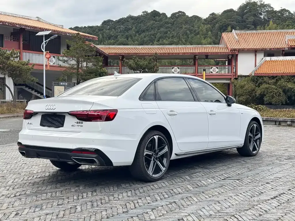Audi A4L 2025 из CN, фото 6