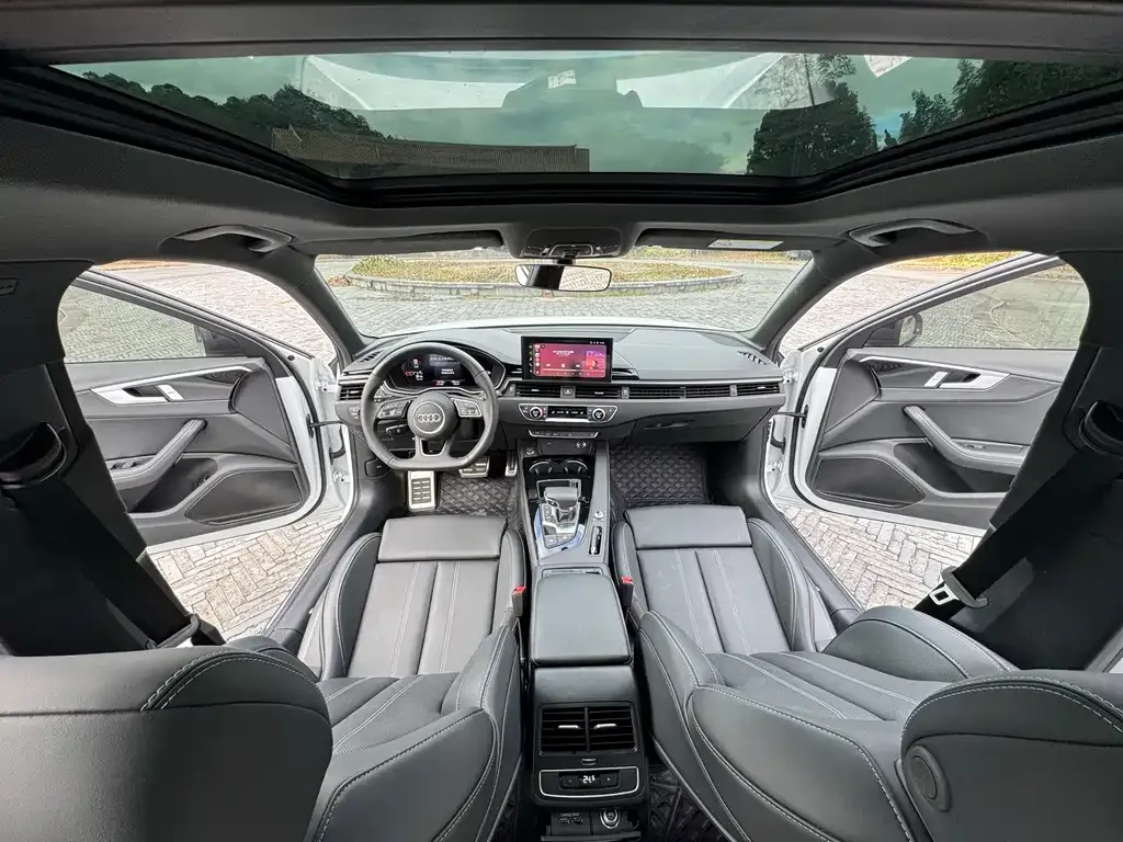 Audi A4L 2025 из CN, фото 3