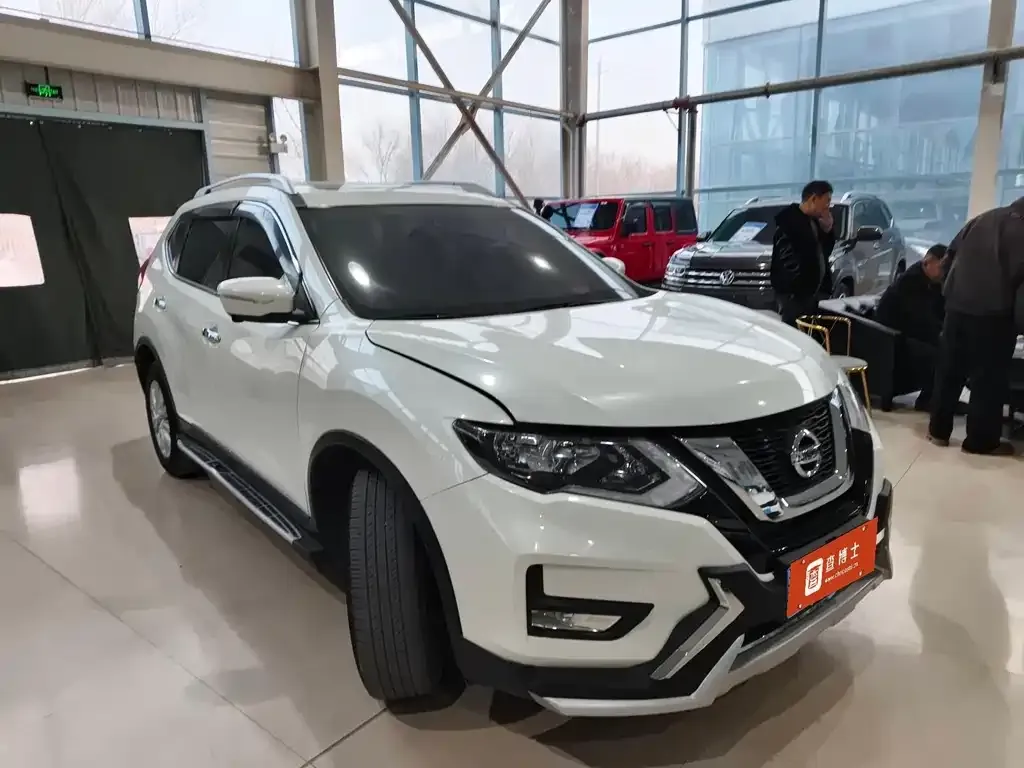 Nissan X-Trail 2022 из CN, фото 2