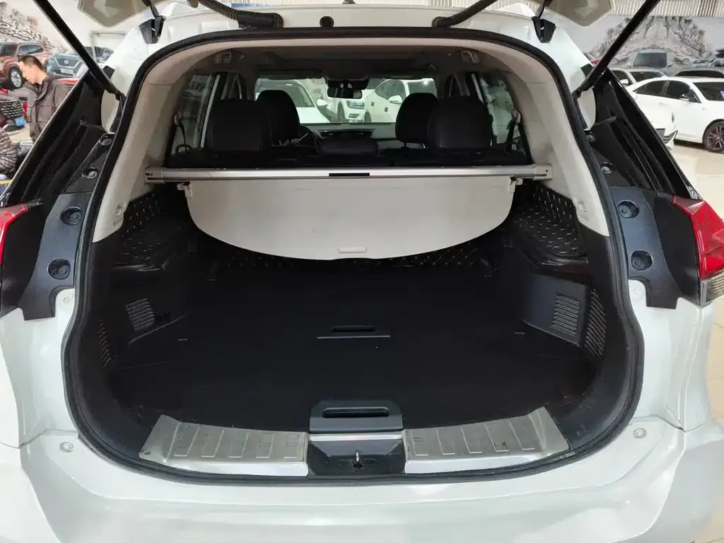 Nissan X-Trail 2022 из CN, фото 8