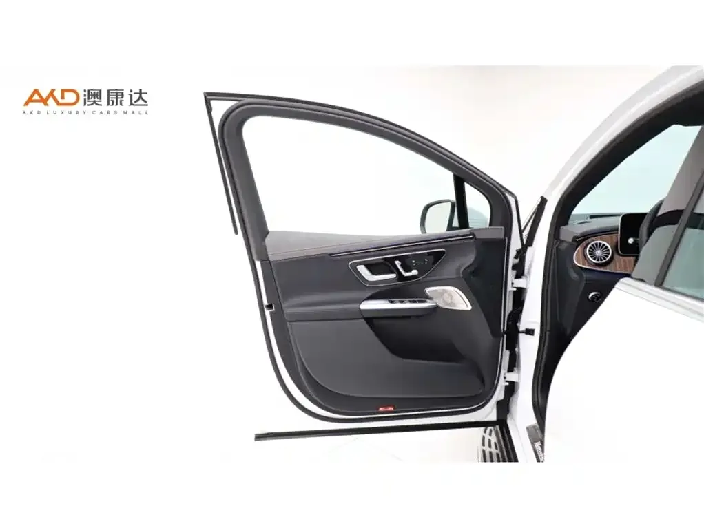 Mercedes-Benz EQE SUV 2023 из CN, фото 4
