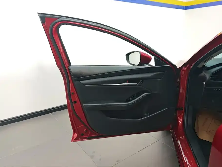Mazda 3 Axela 2022 из CN, фото 6