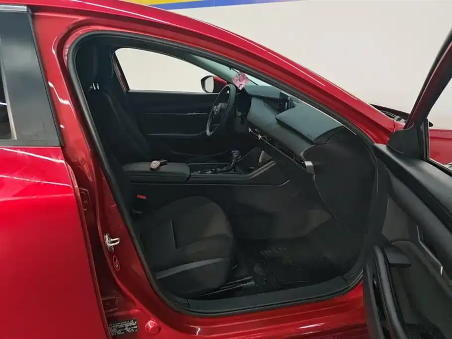Mazda 3 Axela 2022 из CN, фото 3
