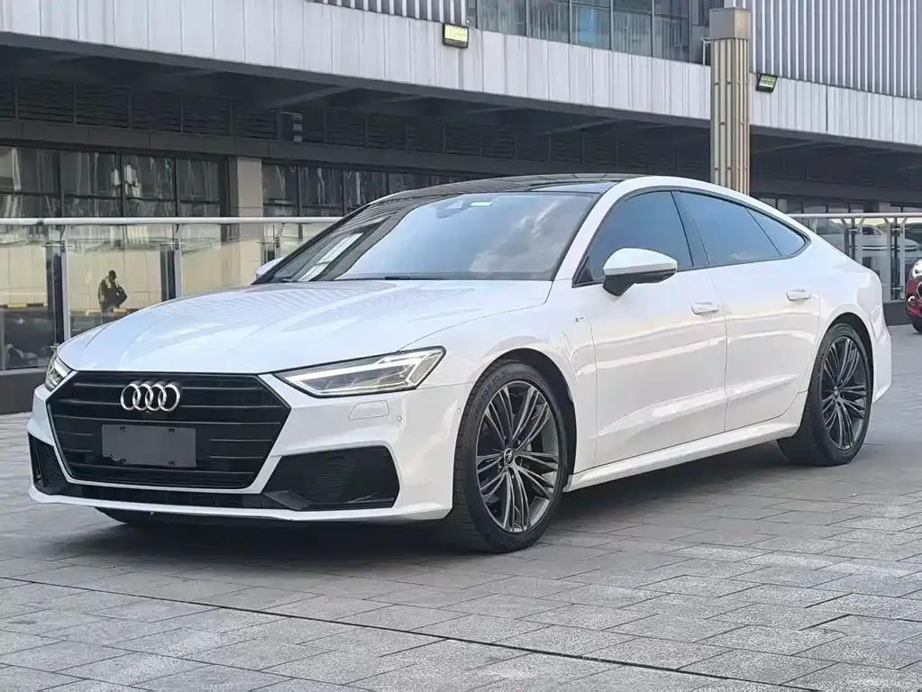 Audi A7 2023 из CN, фото 1