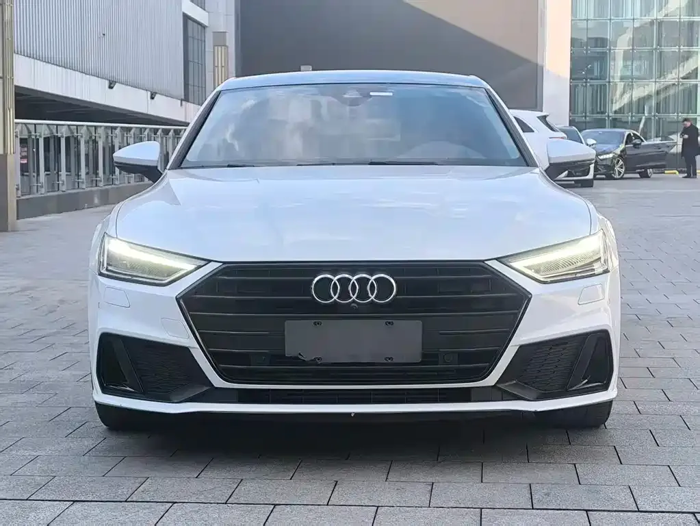 Audi A7 2023 из CN, фото 8