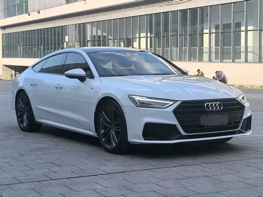 Audi A7 2023 из CN, фото 9