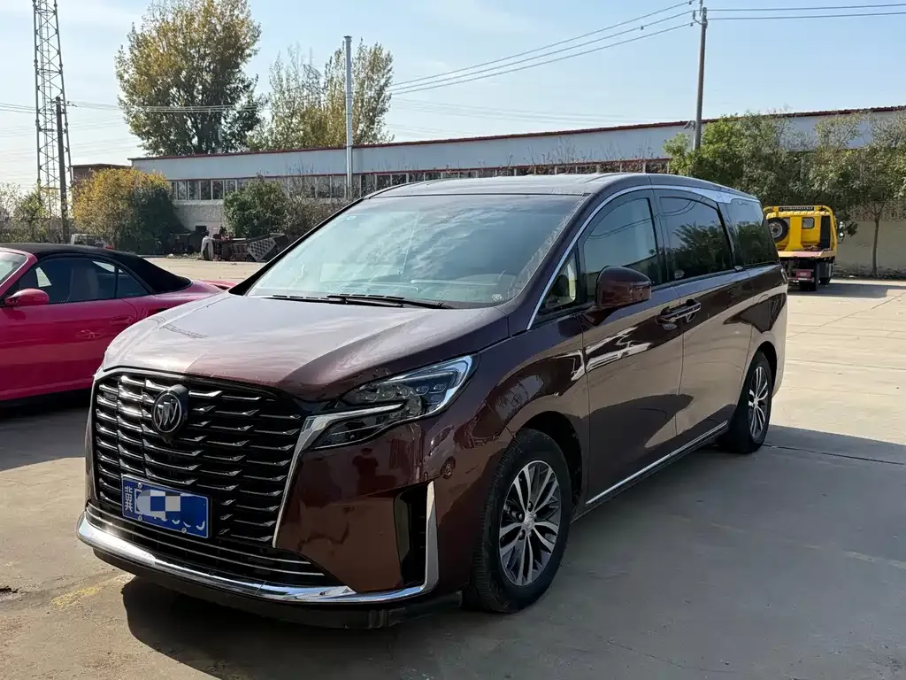 Buick GL8 2023 из CN, фото 1