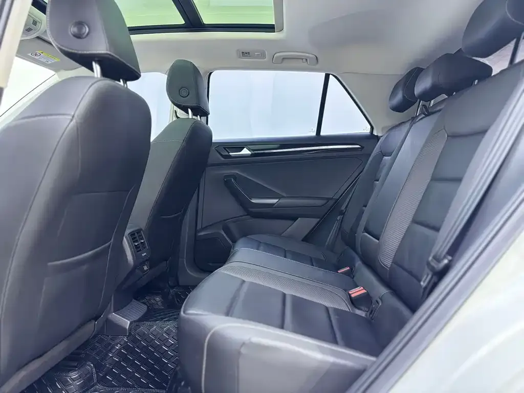 Volkswagen T-Roc 2022 из CN, фото 6