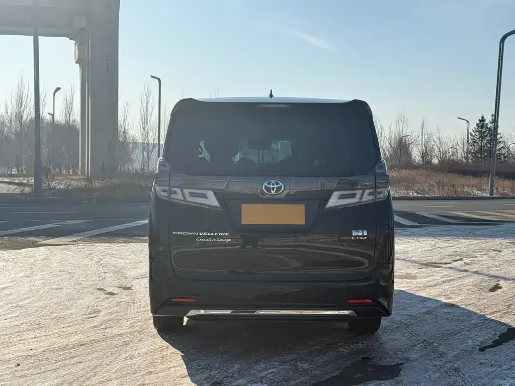 Toyota Vellfire 2023 из CN, фото 3