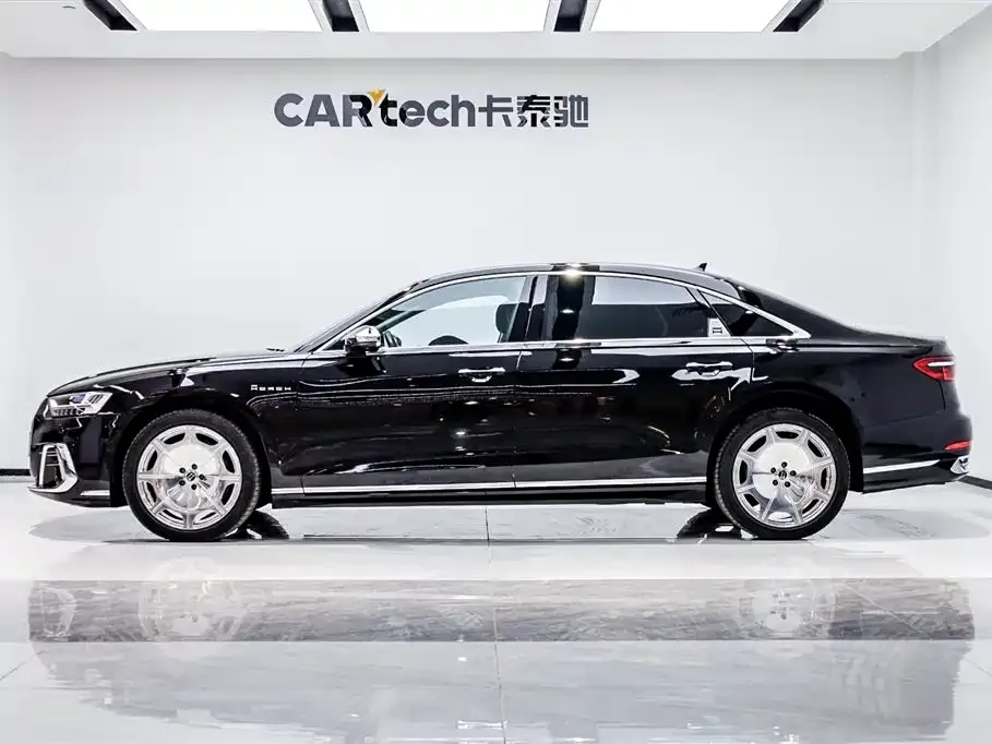 Audi A8 2022 из CN, фото 7