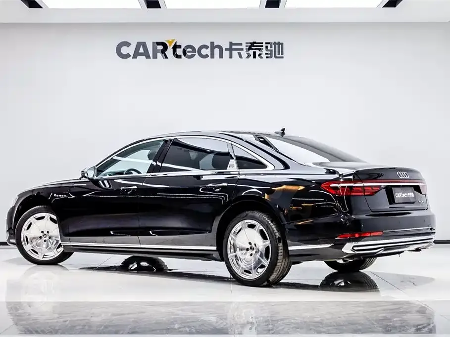 Audi A8 2022 из CN, фото 8