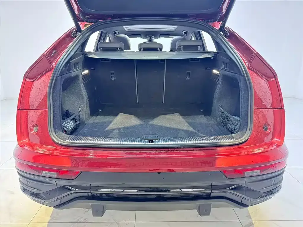 Audi Q5L Sportback 2023 из CN, фото 5