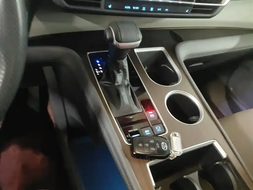 Toyota Sienna 2022 из CN, фото 6