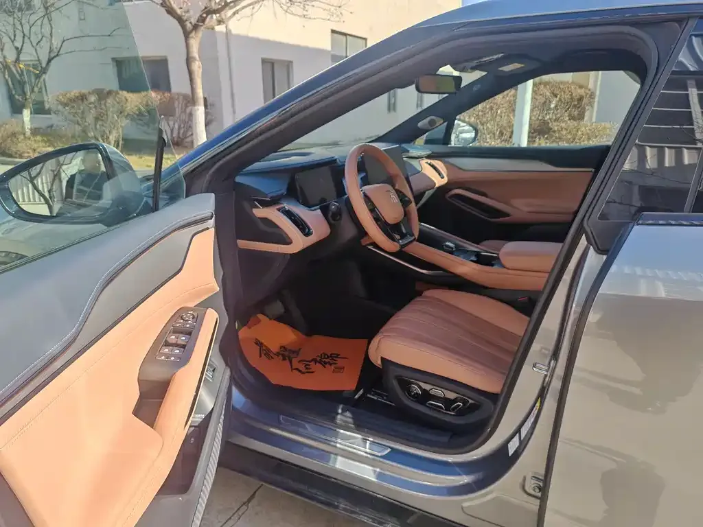 BYD L EV 2024 из CN, фото 2