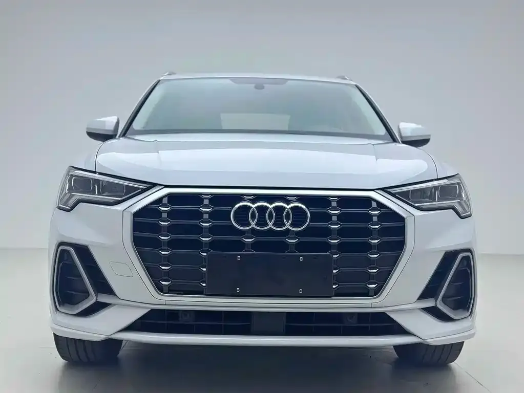 Audi Q3 2021 из CN, фото 7