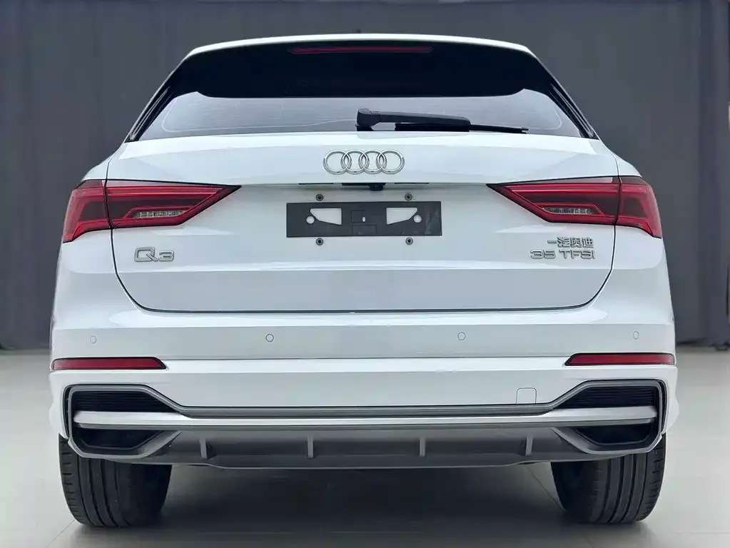 Audi Q3 2021 из CN, фото 3