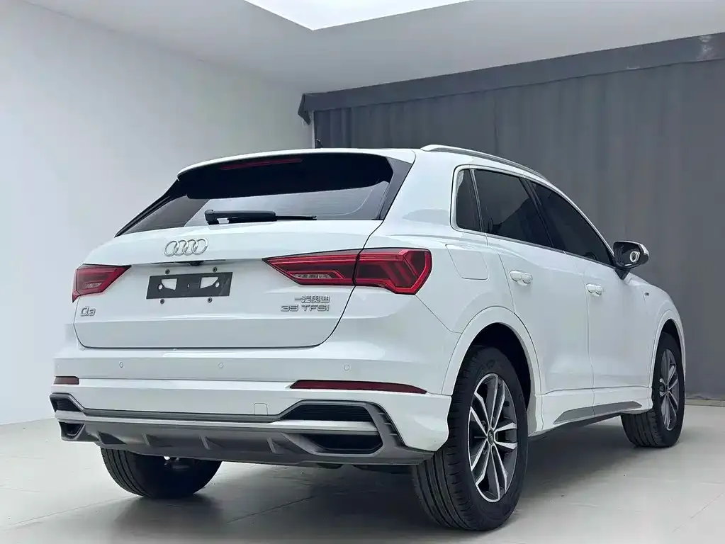 Audi Q3 2021 из CN, фото 5