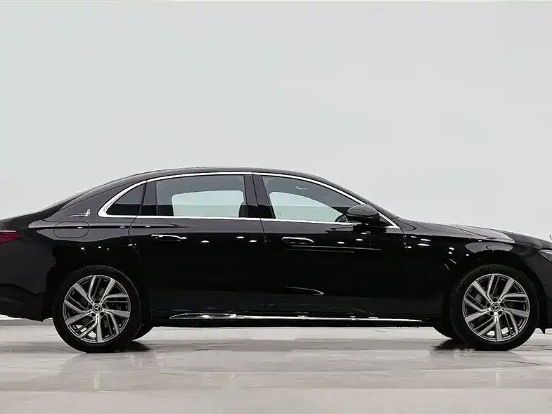 Mercedes-Benz E-Class 2025 из CN, фото 3