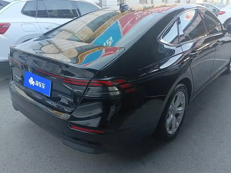 Honda Accord 2023 из CN, фото 9