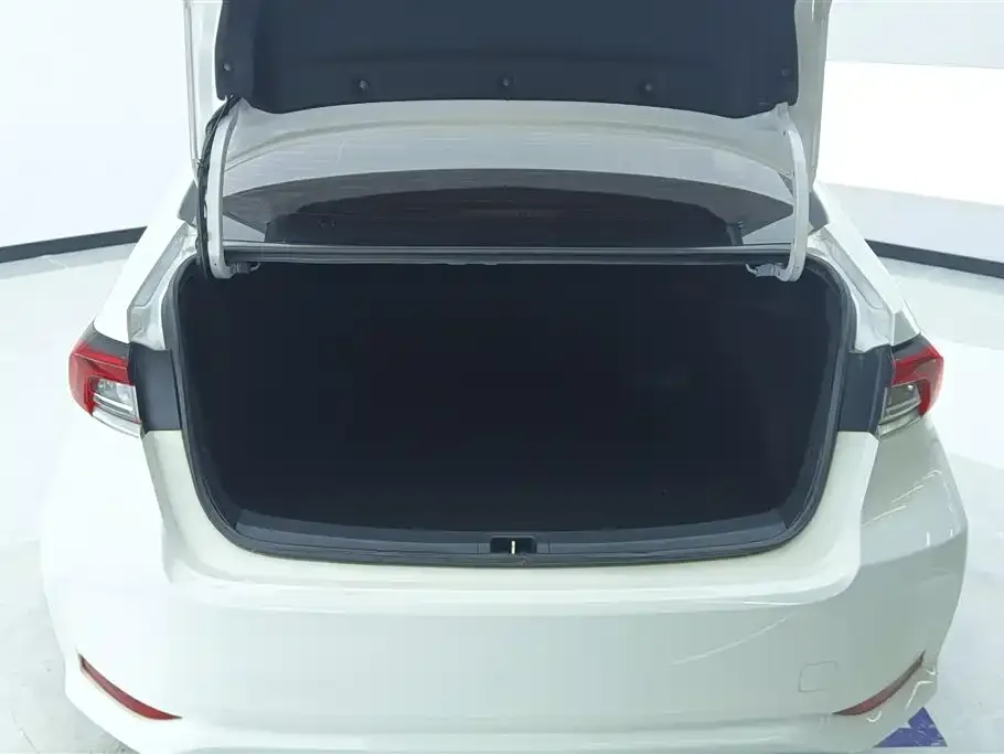 Toyota Corolla 2022 из CN, фото 3