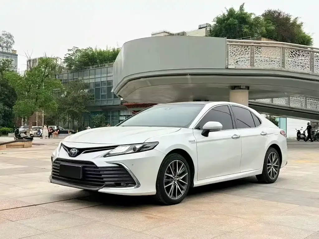 Toyota Camry 2022 из CN, фото 1