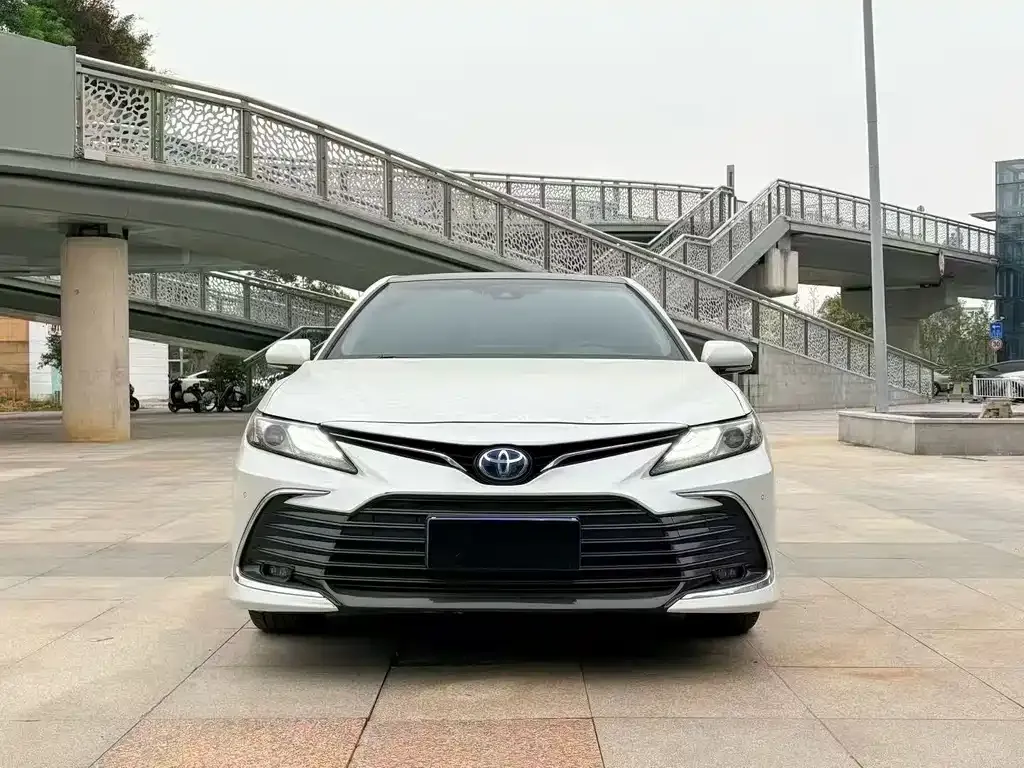 Toyota Camry 2022 из CN, фото 4