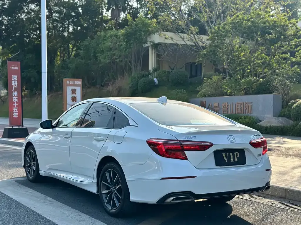 Honda Inspire 2023 из CN, фото 6