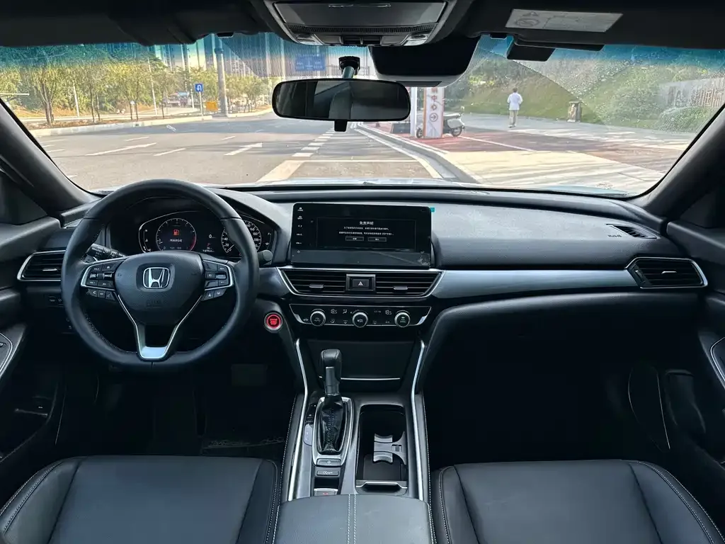 Honda Inspire 2023 из CN, фото 9
