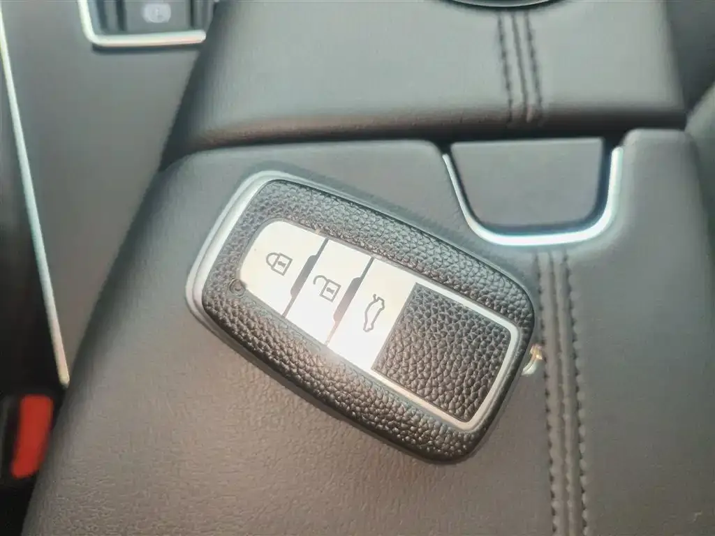 Toyota Avalon 2021 из CN, фото 9