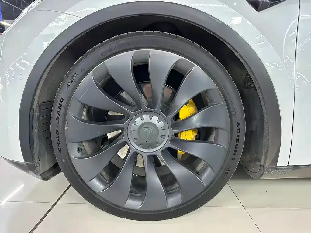 Tesla Model Y 2022 из CN, фото 9