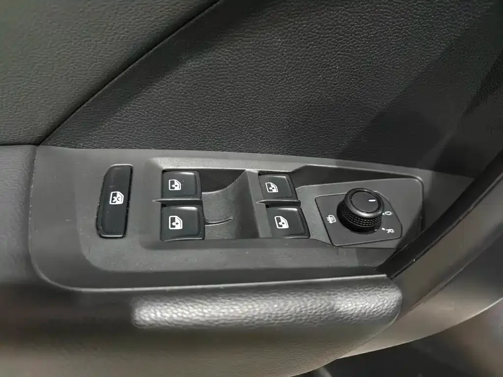 Volkswagen Tharu 2021 из CN, фото 7