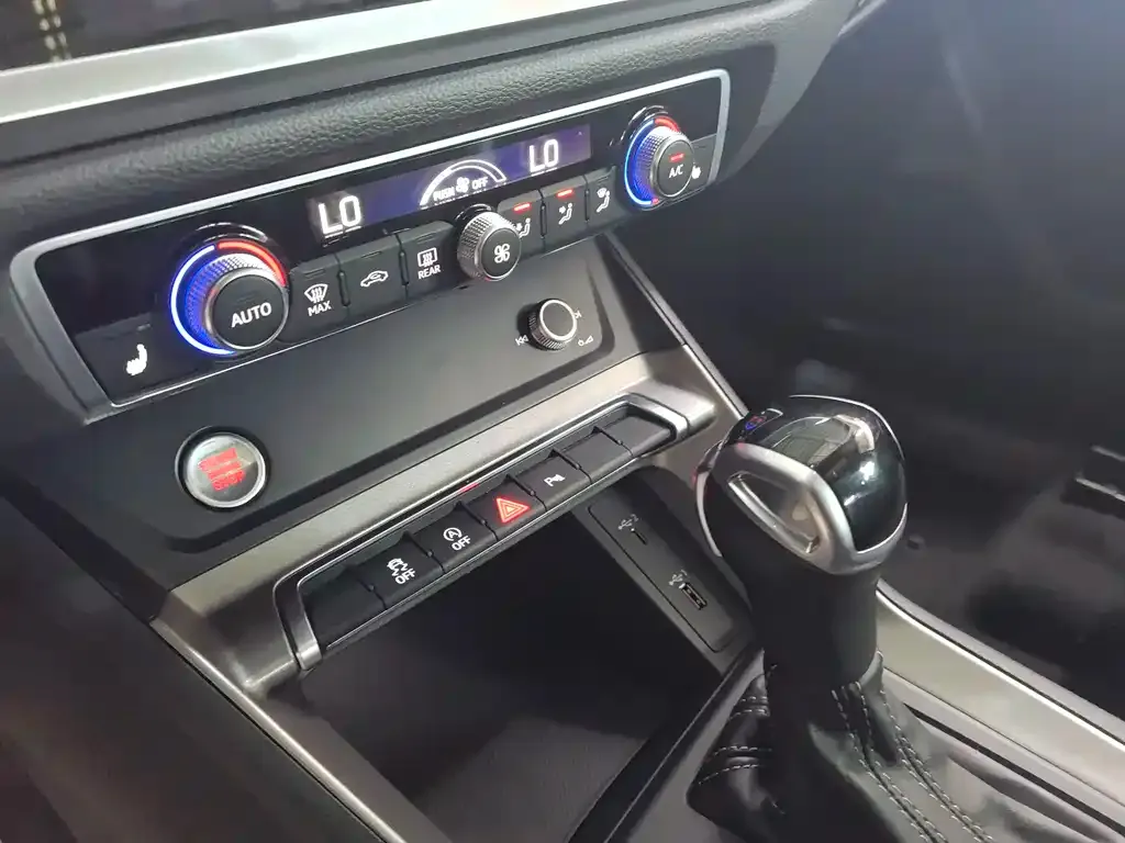 Audi Q3 2021 из CN, фото 6