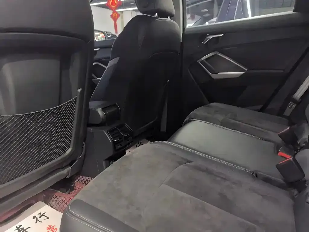 Audi Q3 2021 из CN, фото 4
