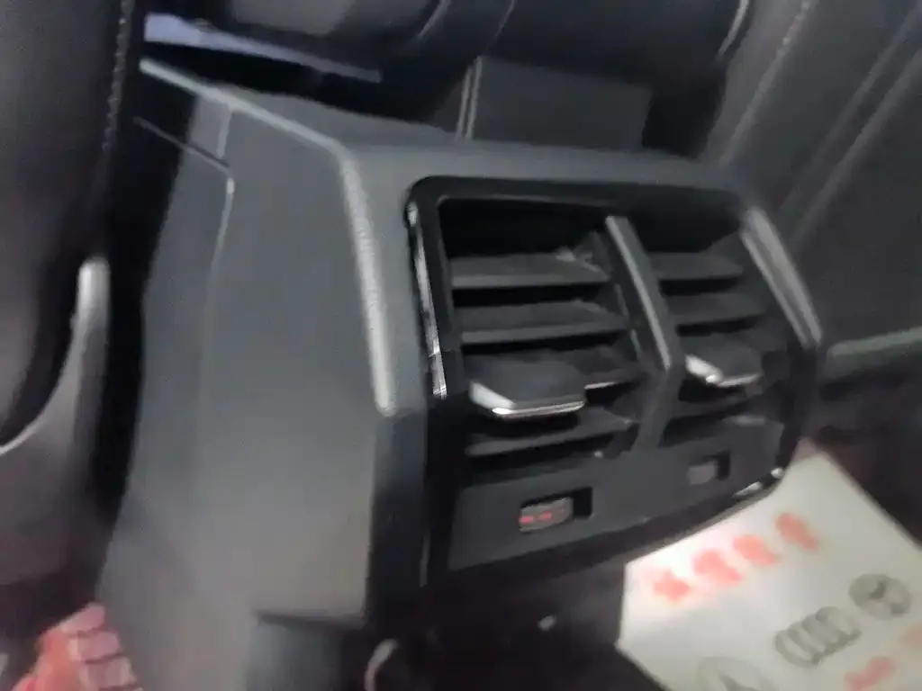 Audi Q3 2021 из CN, фото 9
