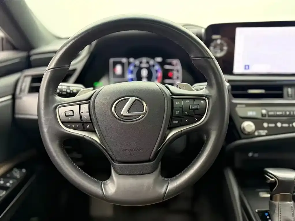 Lexus ES 2023 из CN, фото 9