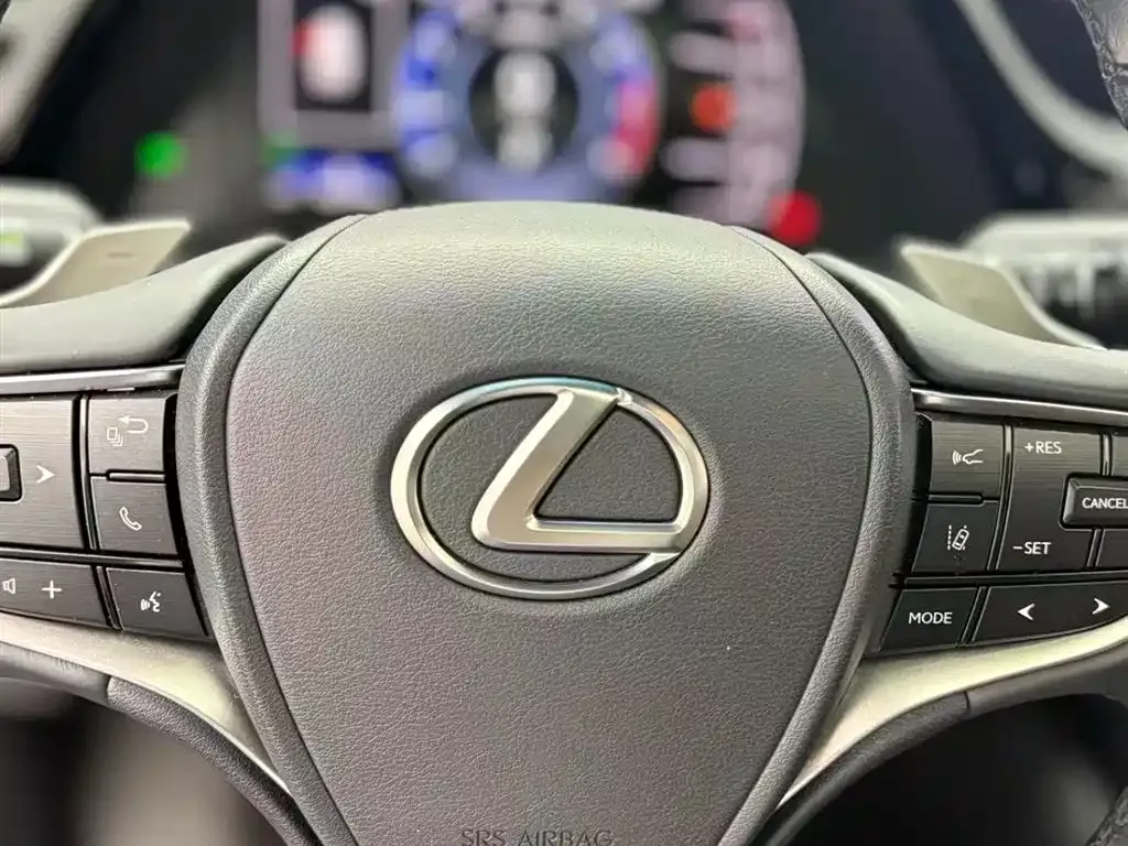 Lexus ES 2023 из CN, фото 10