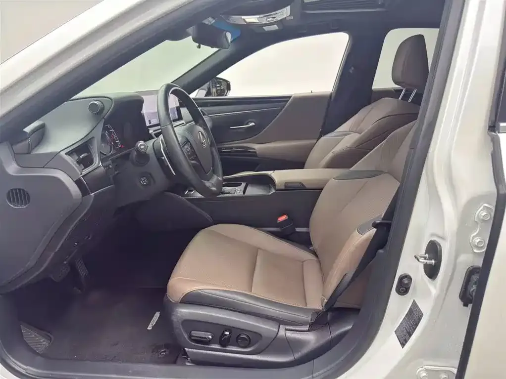Lexus ES 2023 из CN, фото 4