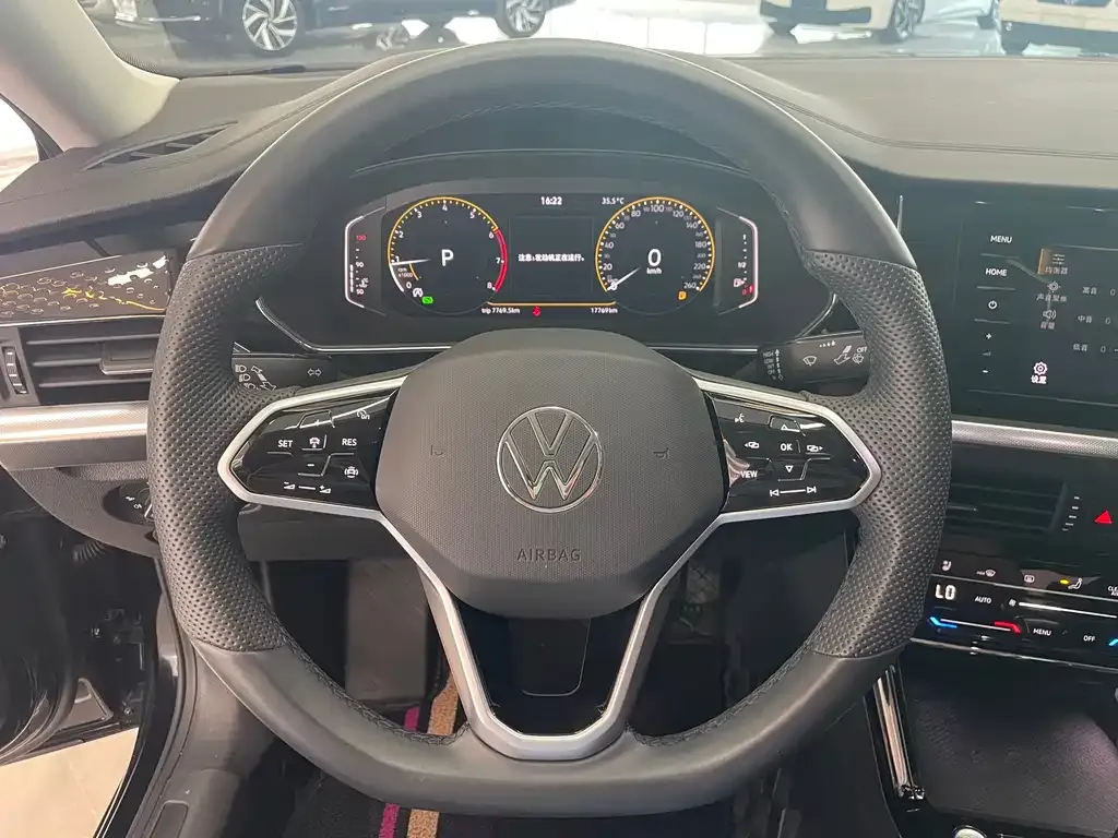 Volkswagen Passat — фото 4