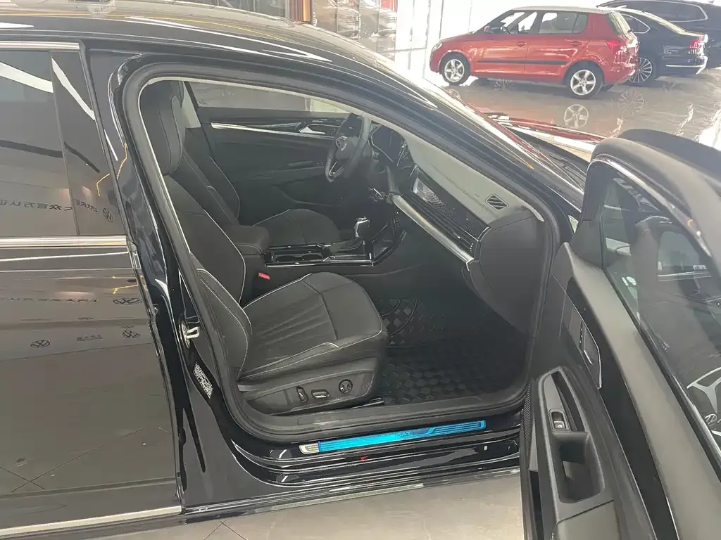 Volkswagen Passat — фото 6
