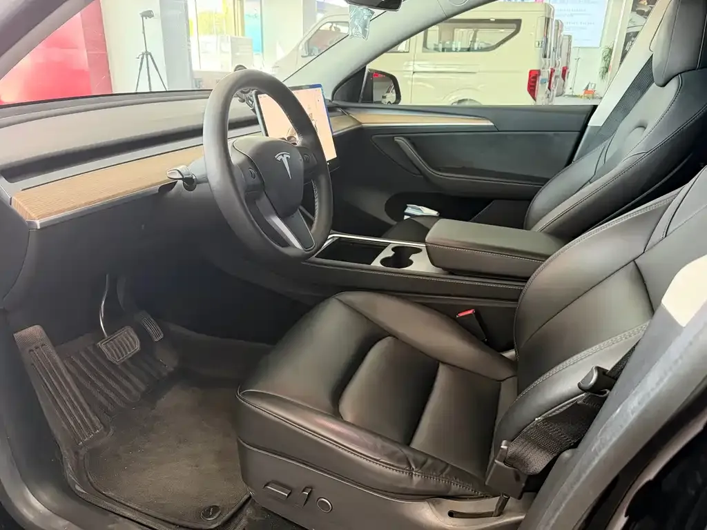Tesla Model Y 2022 из CN, фото 7