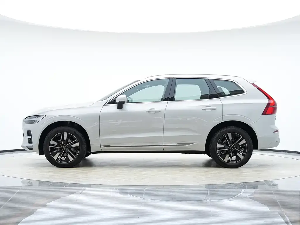 Volvo XC60 2025 из CN, фото 3