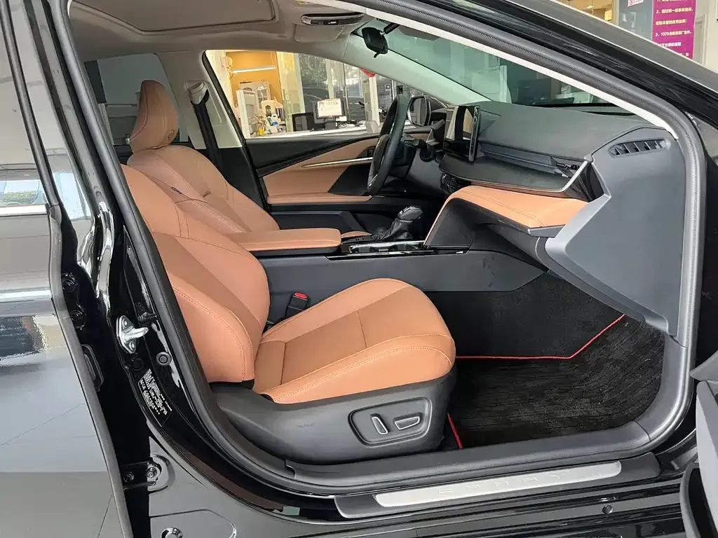 Toyota Camry 2025 из CN, фото 5