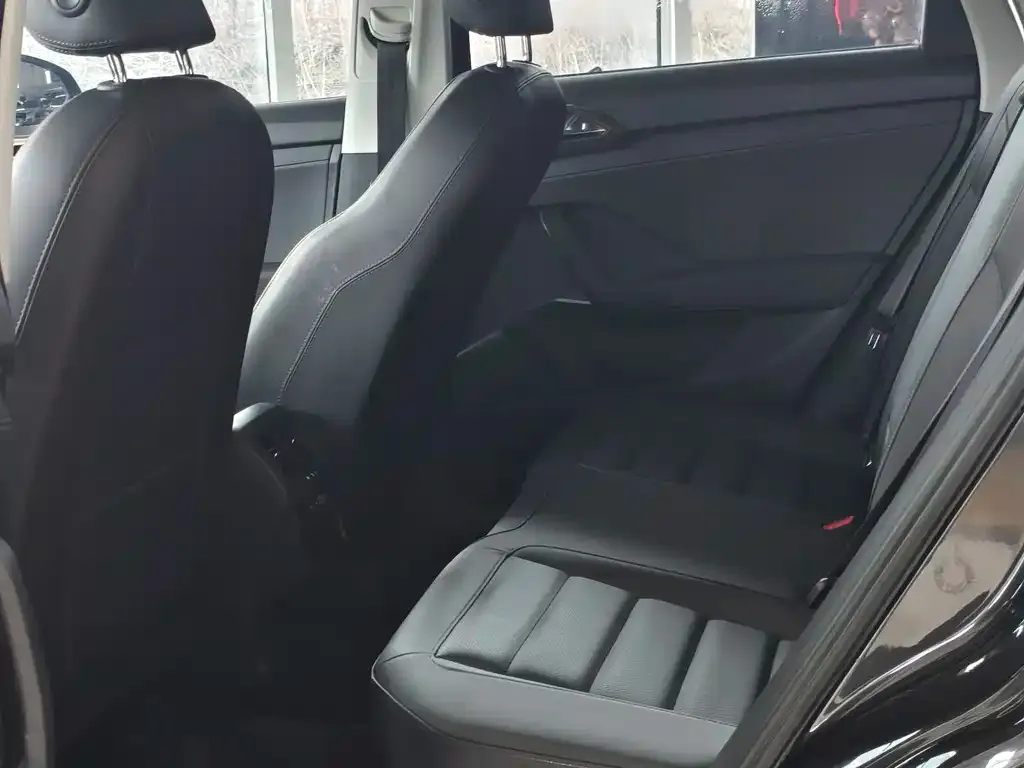Volkswagen Tharu 2022 из CN, фото 2