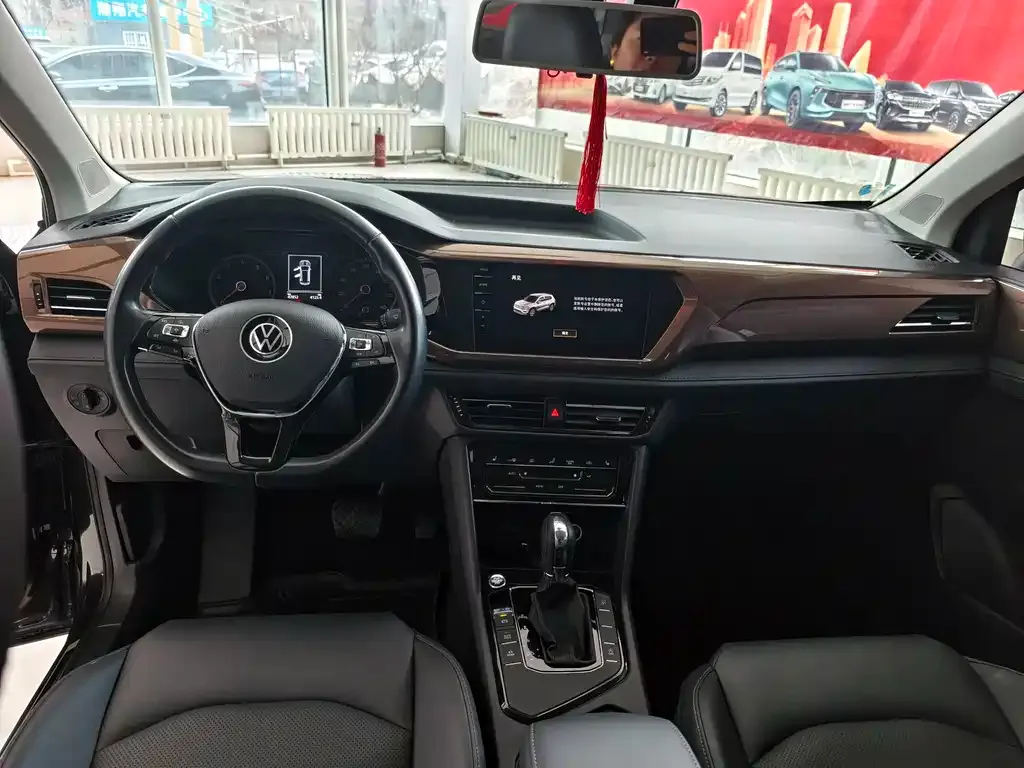 Volkswagen Tharu 2022 из CN, фото 8