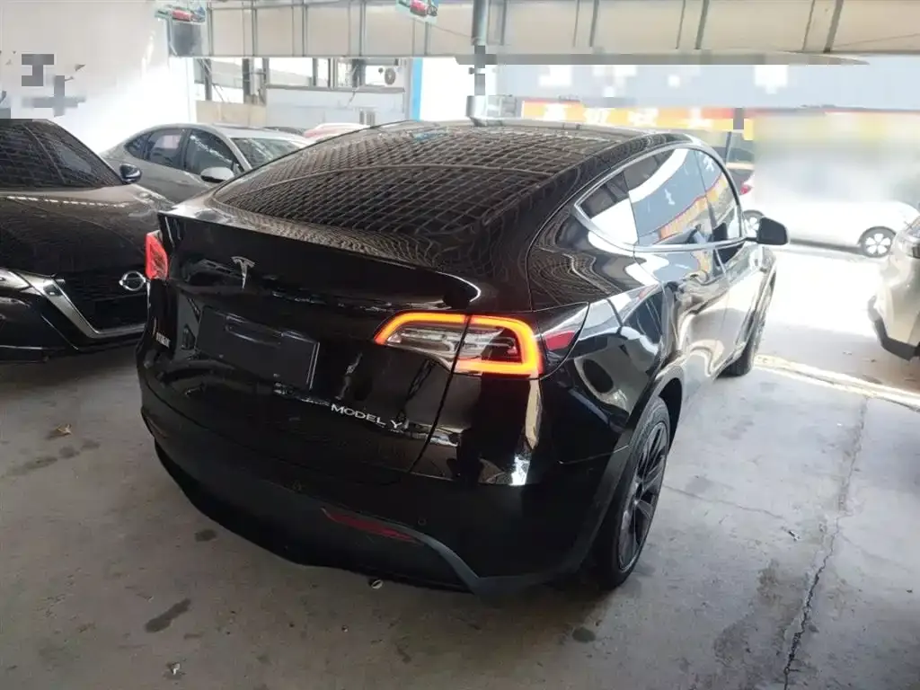 Tesla Model Y 2024 из CN, фото 8