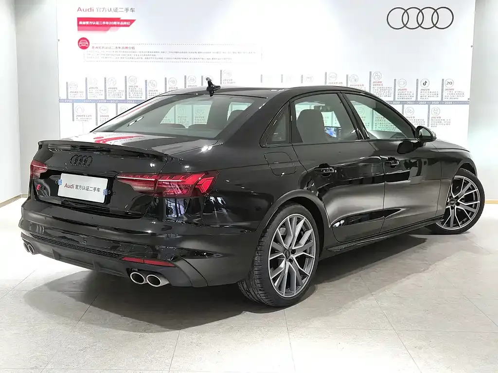 Audi S4 2024 из CN, фото 4